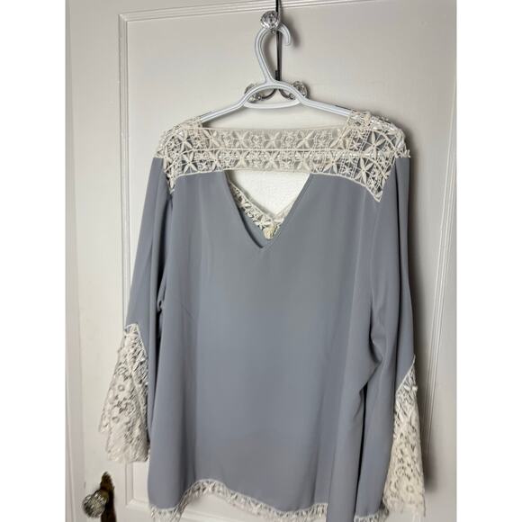Lane Bryant Light Blue Lace Flowy Boho Bell Sleeve V-neck Blouse Top Size 18/20 - Picture 9 of 9